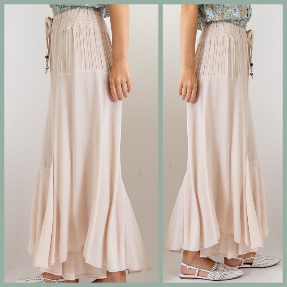 Easel "Fresh Air" Wide Legged Ruffled Bottom Pants - Picture 2 of 12
